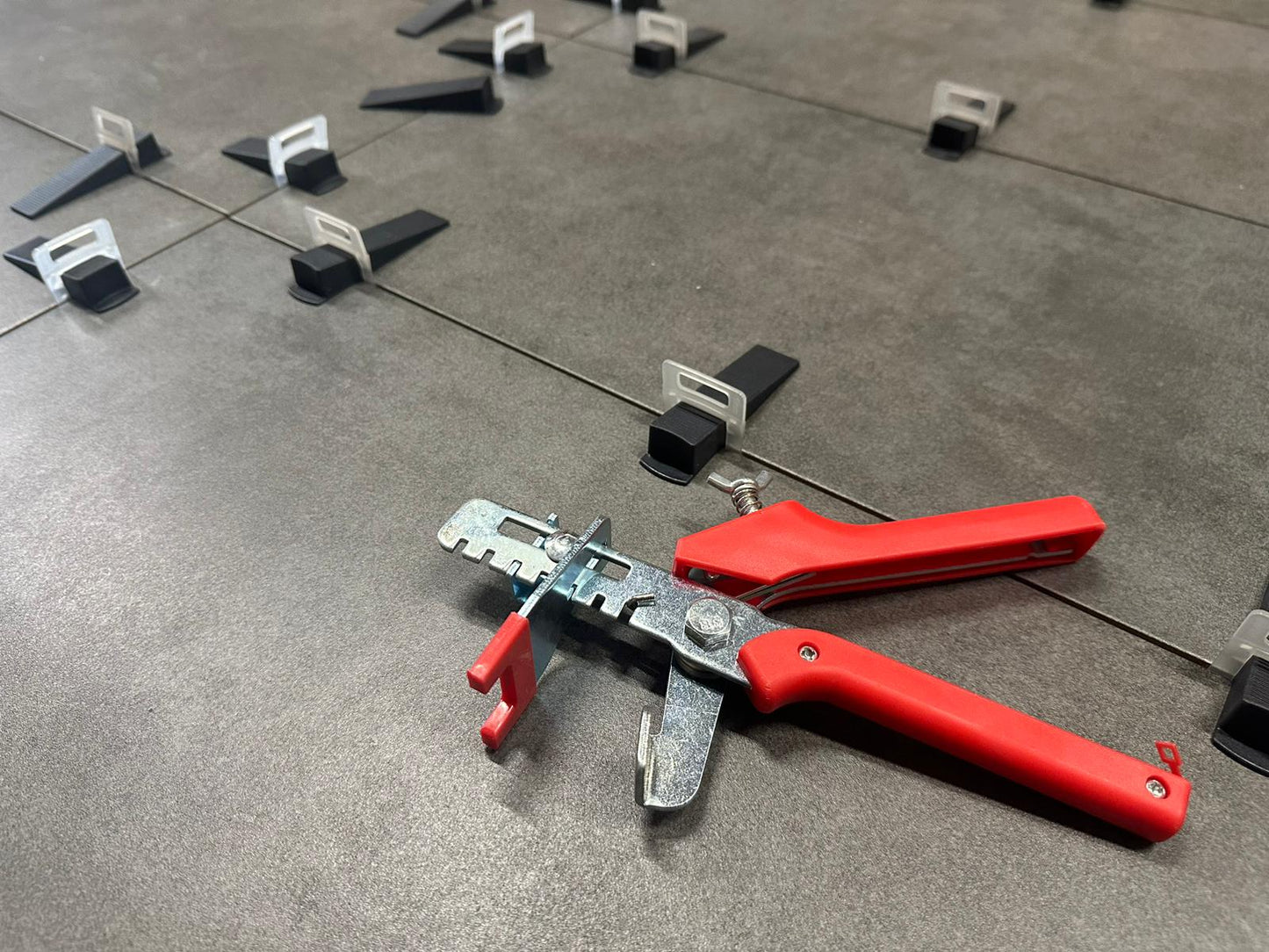 PROFI Zuglaschen Nivelliersystem Darex für Fliesen